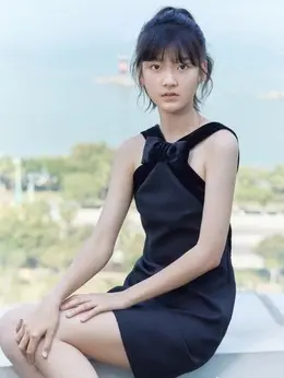 小橘子（王圣迪饰演）